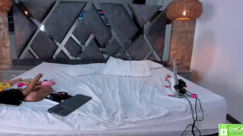 Snapshot of selene__lopez_ chatting on 04.28.26 selene__lopez_ online show from 04.28.26