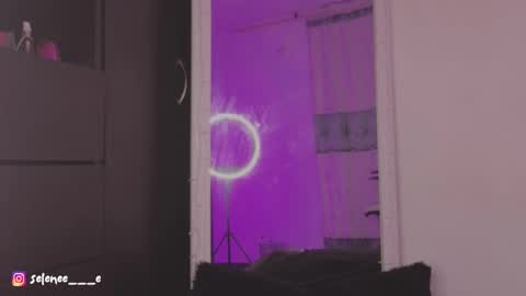 Snapshot of selenee___e chatting on 02.17.25 selene online show from 02.17.25