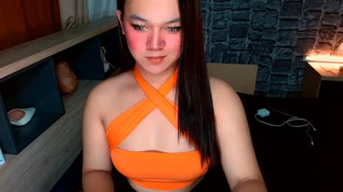 Snapshot of selenesantiago chatting on 12.20.24 joan online show from 12.20.24