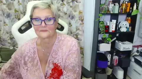 Selenna online show from 02.13.25