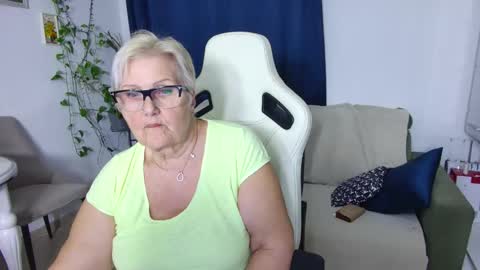 Selenna online show from 04.12.26