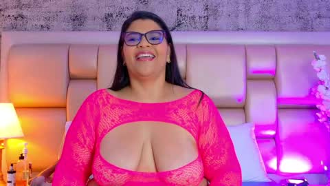 Selenna Cooper online show from 04.25.26