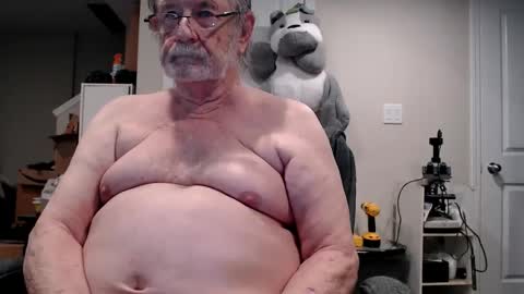 Snapshot of selkie2s chatting on 05.01.26 selkie2s online show from 05.01.26