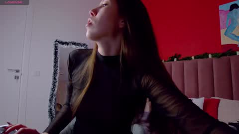 Snapshot of sellashine chatting on 12.17.24 Nicole online show from 12.17.24
