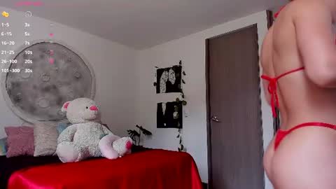Snapshot of selyn_ chatting on 06.19.26 Selyn online show from 06.19.26