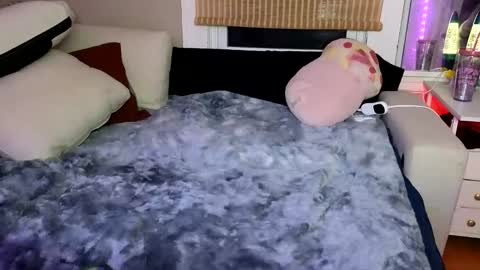 Snapshot of sendforember chatting on 11.29.25 Goddess Ember online show from 11.29.25