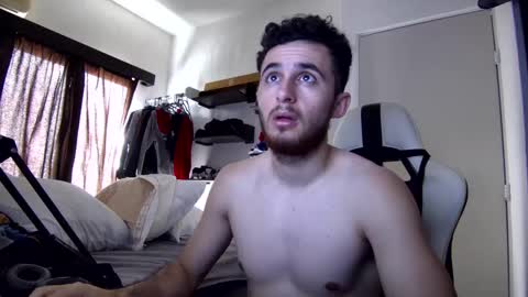 Snapshot of senitzzu chatting on 02.21.25 PAJACONTROL online show from 02.21.25