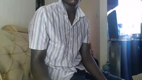 Snapshot of sensation_2 chatting on 10.07.25 Charles online show from 10.07.25