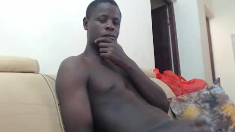 Snapshot of sensation_2 chatting on 01.10.26 Charles online show from 01.10.26