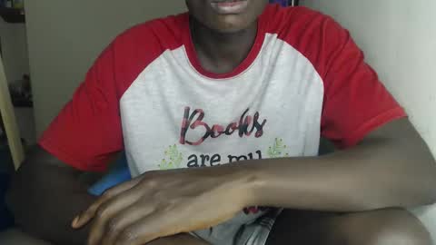 Snapshot of sensation_2 chatting on 01.12.26 Charles online show from 01.12.26