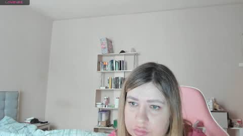 Snapshot of sensetive_mary chatting on 07.03.26 Mary Cherry online show from 07.03.26