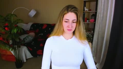 sensitiveheartt online show from 02.12.26