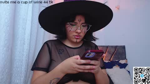 Camille and sophie online show from 12.27.24