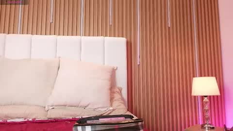 Sensual Kim77 online show from 05.12.26