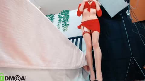 Snapshot of sensual_miss_mia chatting on 07.21.26 Mia online show from 07.21.26