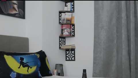 Snapshot of sensualwoman4u chatting on 01.18.25 Tina online show from 01.18.25