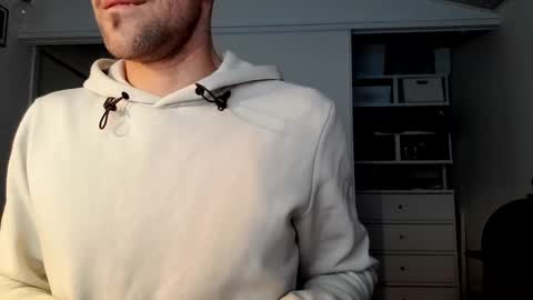 Snapshot of sensuasculine chatting on 01.21.25 Matt online show from 01.21.25