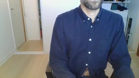 Snapshot of sensuasculine chatting on 09.18.25 Matt online show from 09.18.25