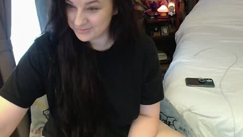 Snapshot of sentfrmheaven chatting on 02.10.25 Tara online show from 02.10.25