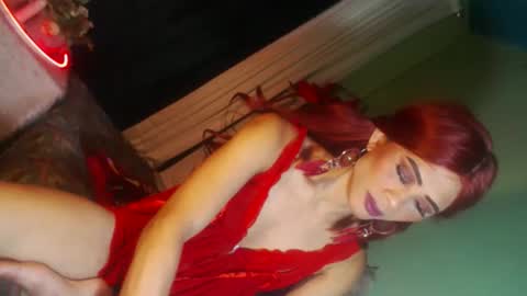 Snapshot of senyora_evangelista chatting on 04.26.26 senyora_evangelista online show from 04.26.26