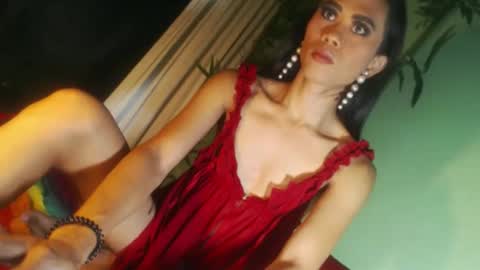 Snapshot of senyora_evangelista chatting on 05.13.26 senyora_evangelista online show from 05.13.26