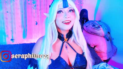 Snapshot of seraphine23_ chatting on 12.23.24 seraphine online show from 12.23.24