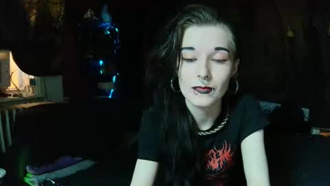 Snapshot of seraphinmunster chatting on 05.01.26 Seraphin Munster online show from 05.01.26