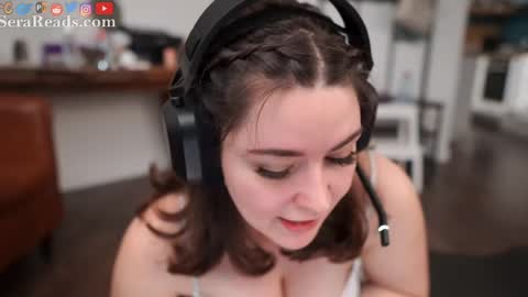 SeraReads online show from 04.19.26