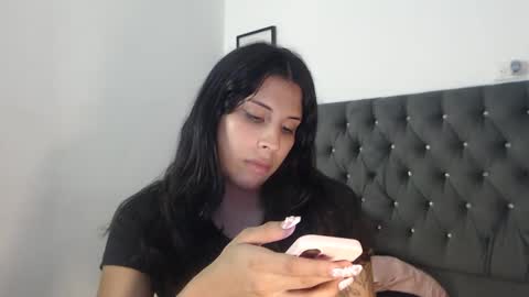 Snapshot of serenaroussee chatting on 11.09.25 sararoussee online show from 11.09.25