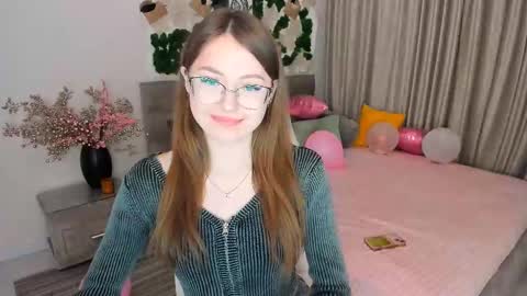 Ophelia online show from 03.04.25