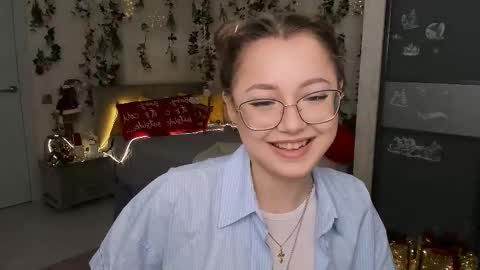 Snapshot of sereneflame chatting on 01.16.26 Ophelia online show from 01.16.26