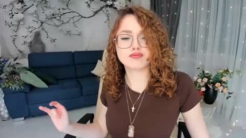 Snapshot of sereneflame chatting on 02.27.26 Ophelia online show from 02.27.26