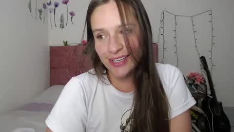 Snapshot of serenity_crystal chatting on 12.29.24 serenity_crystal online show from 12.29.24