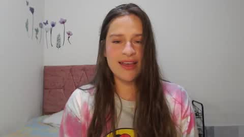 Snapshot of serenity_crystal chatting on 09.30.25 serenity_crystal online show from 09.30.25