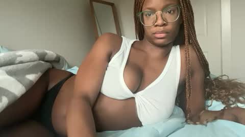 Serenity Bee   online show from 11.19.25