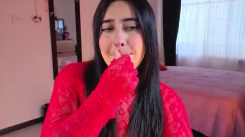 Serenna Cruz online show from 07.04.26