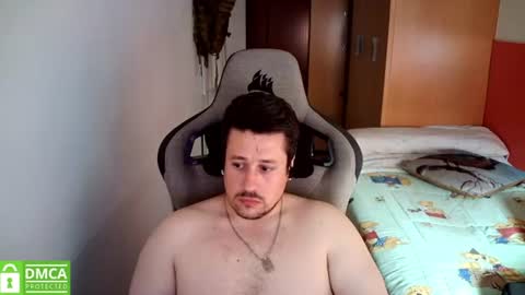 Snapshot of sergio95n chatting on 06.15.26 Pollos online show from 06.15.26