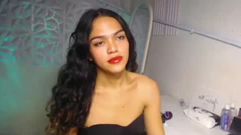 Bella online show from 11.06.25