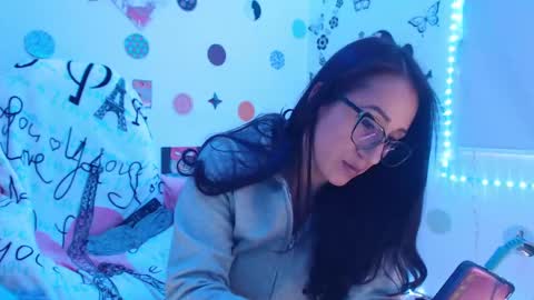 Snapshot of seuctive_woman57 chatting on 01.29.25 samy online show from 01.29.25