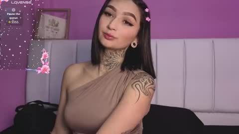 Snapshot of sexengel_lissa chatting on 10.15.25 sexengel_lissa online show from 10.15.25