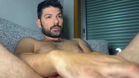 Snapshot of sexfriendch chatting on 07.25.26 Lucenzo online show from 07.25.26