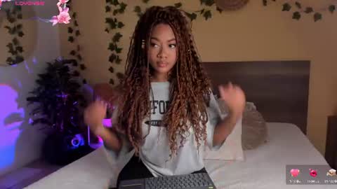 ... Camila ... online show from 07.27.26