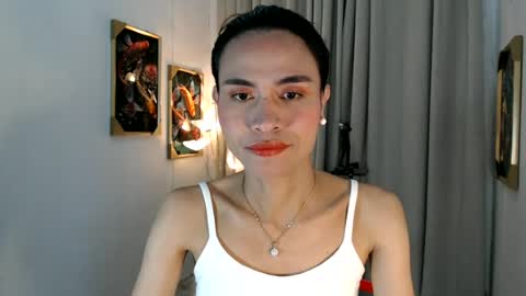 Snapshot of sexiestlara chatting on 06.26.26 lara online show from 06.26.26