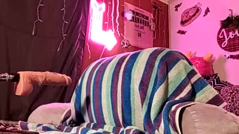 Snapshot of sexiwhiskey699 chatting on 11.15.25 sexiwhiskey699 online show from 11.15.25