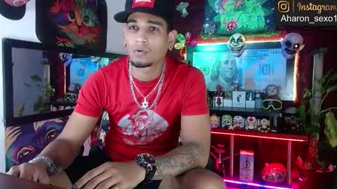 Snapshot of sexo_aharon chatting on 11.28.25 Aharon ravelo online show from 11.28.25