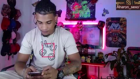 Snapshot of sexo_aharon chatting on 02.08.26 Aharon ravelo online show from 02.08.26