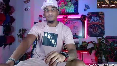 Snapshot of sexo_aharon chatting on 02.17.26 Aharon ravelo online show from 02.17.26