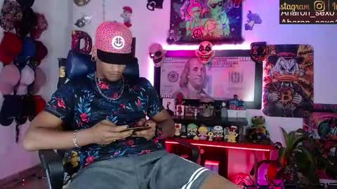 Snapshot of sexo_aharon chatting on 02.19.26 Aharon ravelo online show from 02.19.26