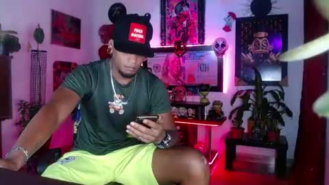 Snapshot of sexo_aharon chatting on 06.11.26 Aharon ravelo online show from 06.11.26