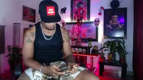 Snapshot of sexo_aharon chatting on 06.13.26 Aharon ravelo online show from 06.13.26